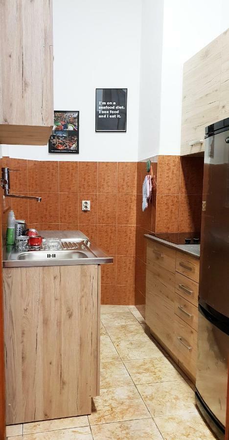 Apartman Kyra Póla Kültér fotó